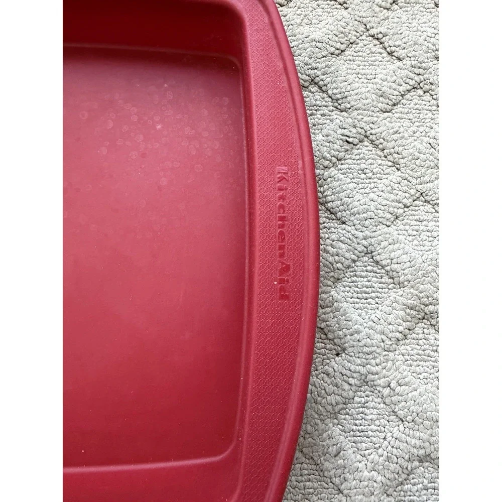 KITCHENAID RED SILICONE SQUARE CAKE PAN Non-Stick